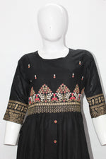 Load image into Gallery viewer, Rayon frock style kurti
